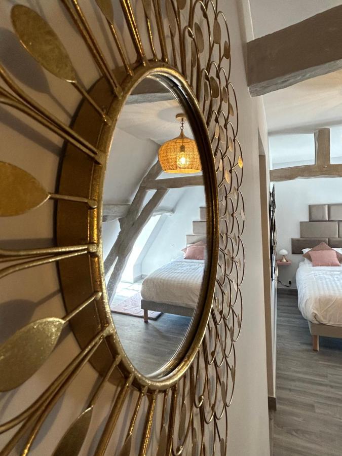 Demeure Du Vallon - Chambres D'Hotes De Charme Azerat Bagian luar foto