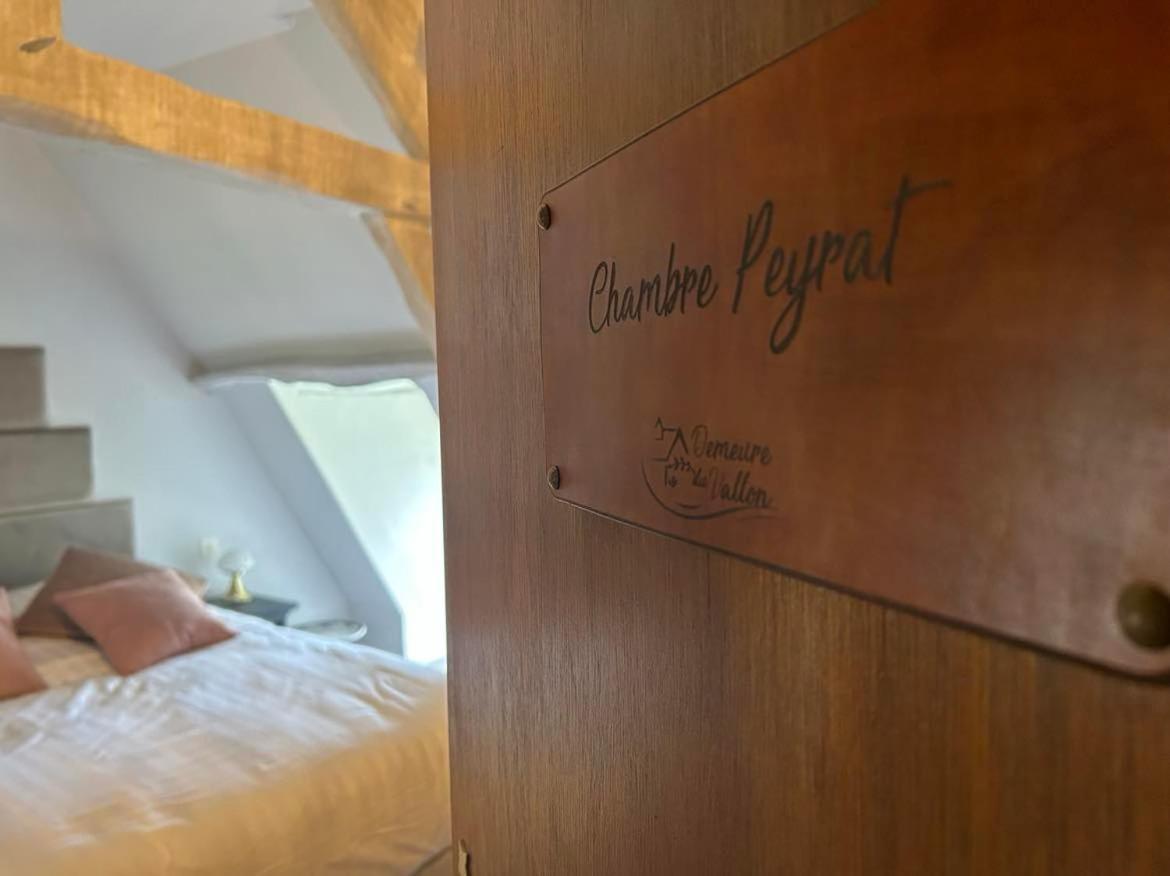 Demeure Du Vallon - Chambres D'Hotes De Charme Azerat Bagian luar foto
