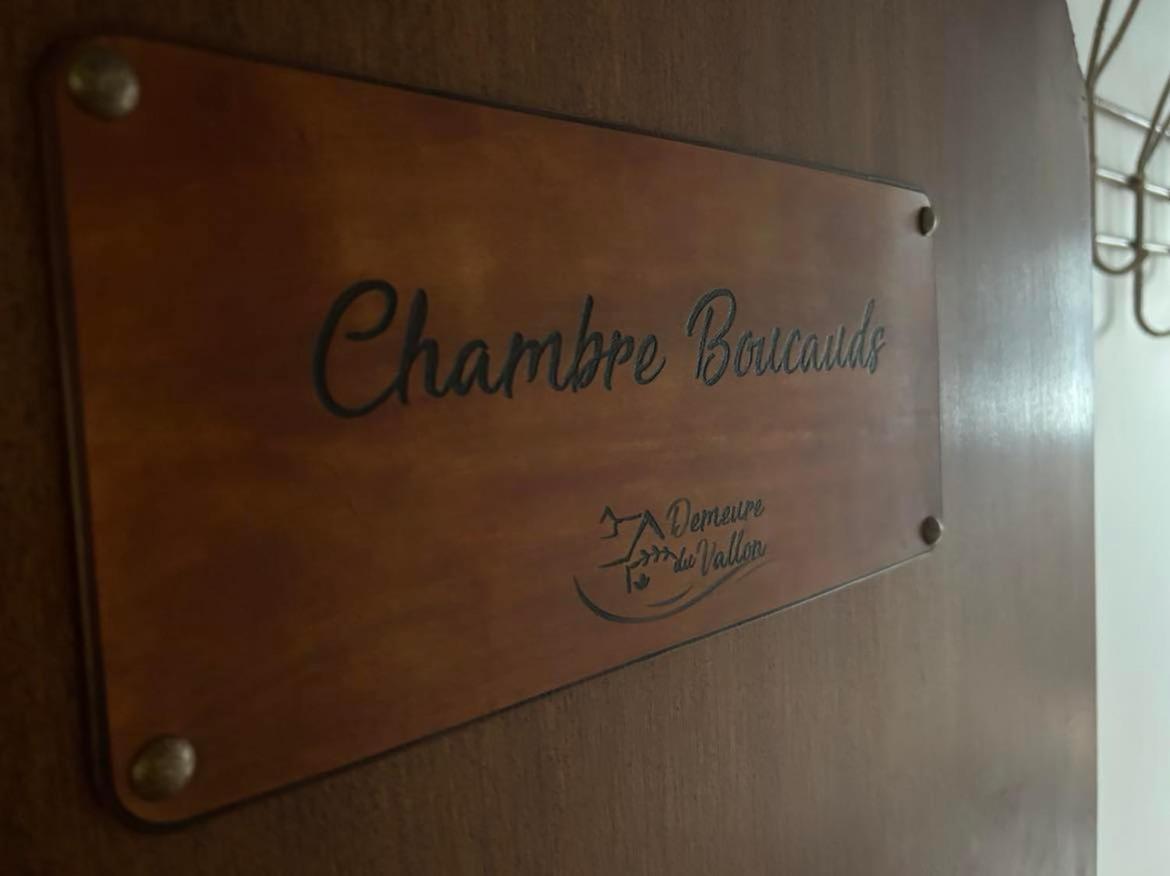 Demeure Du Vallon - Chambres D'Hotes De Charme Azerat Bagian luar foto